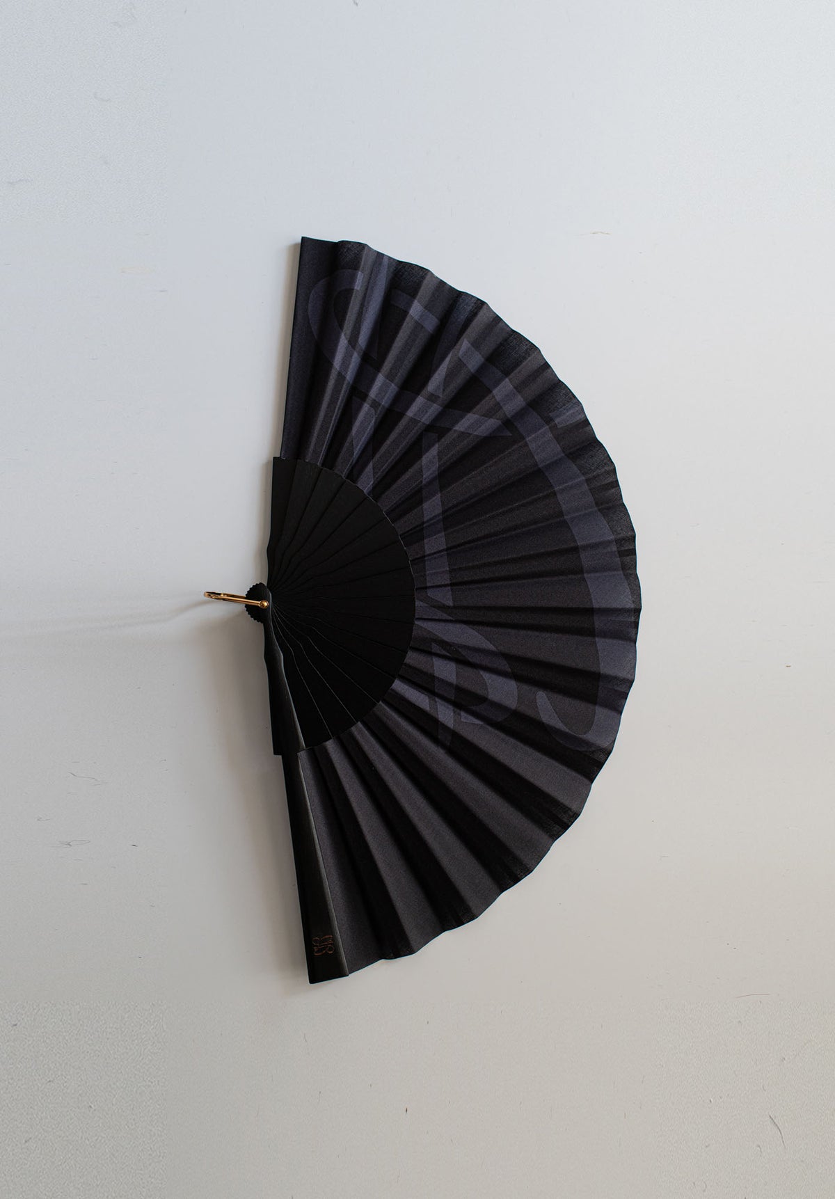hand fan folding