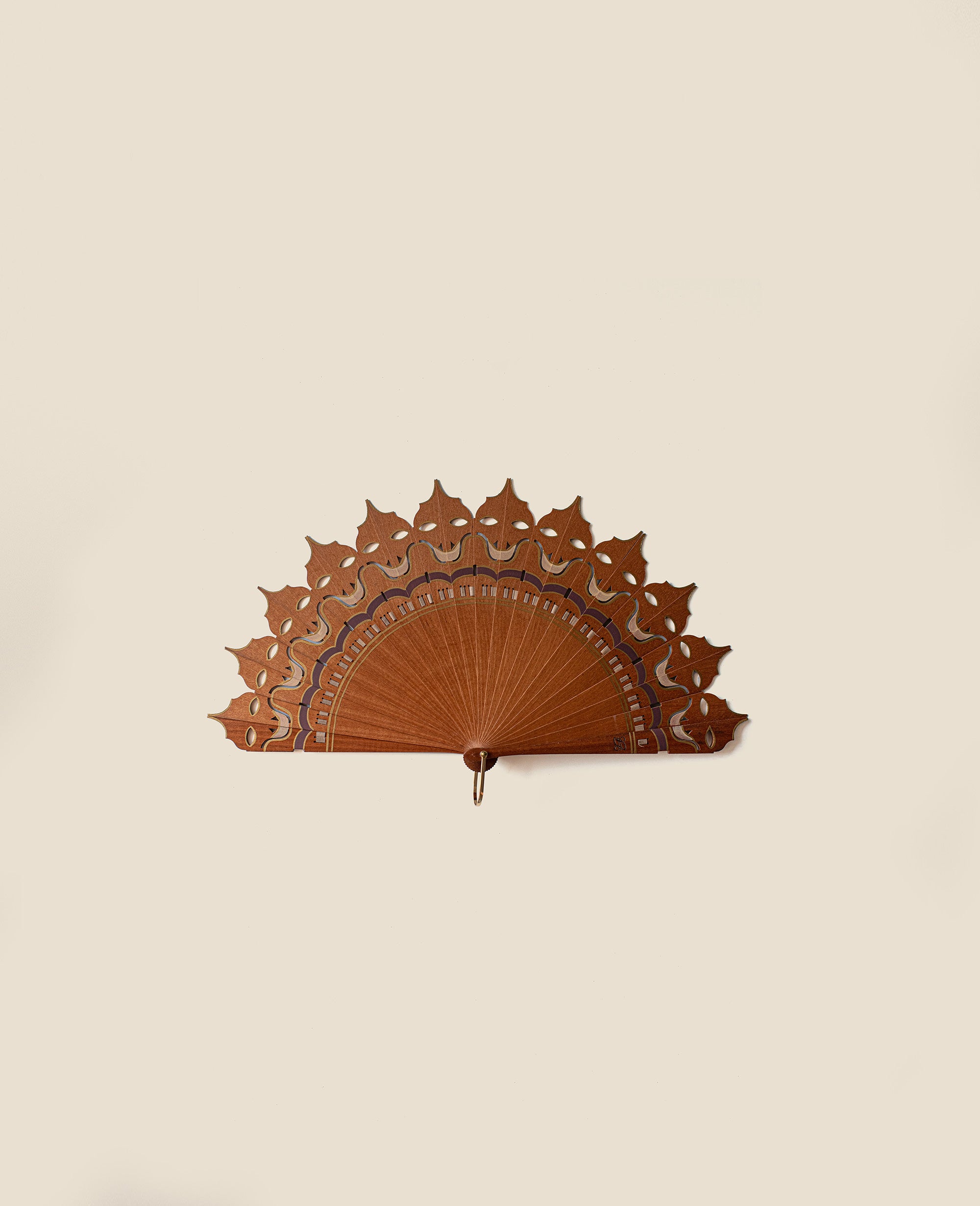 Gaudi Hand Fan – feeria.club