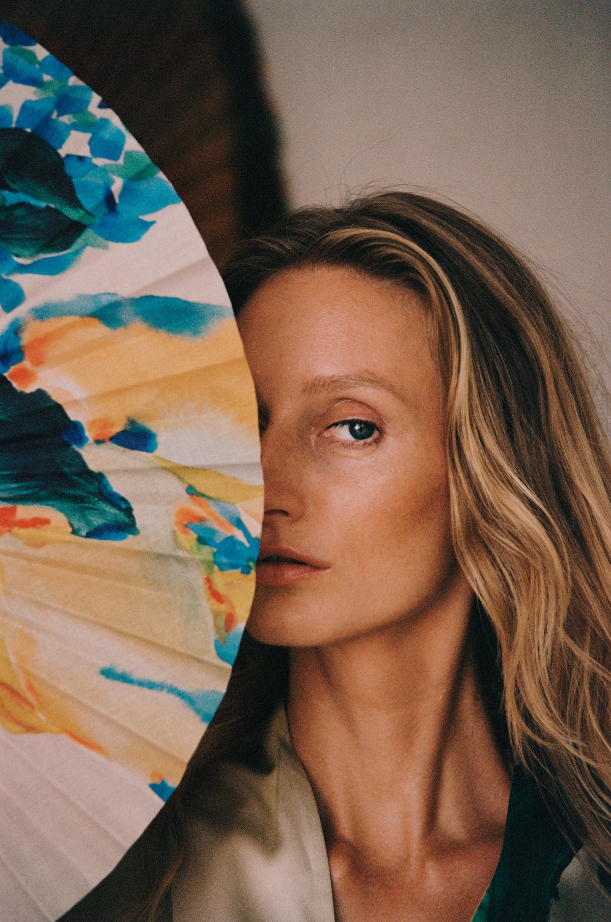 HUMMINGBIRD SKY HANDFAN