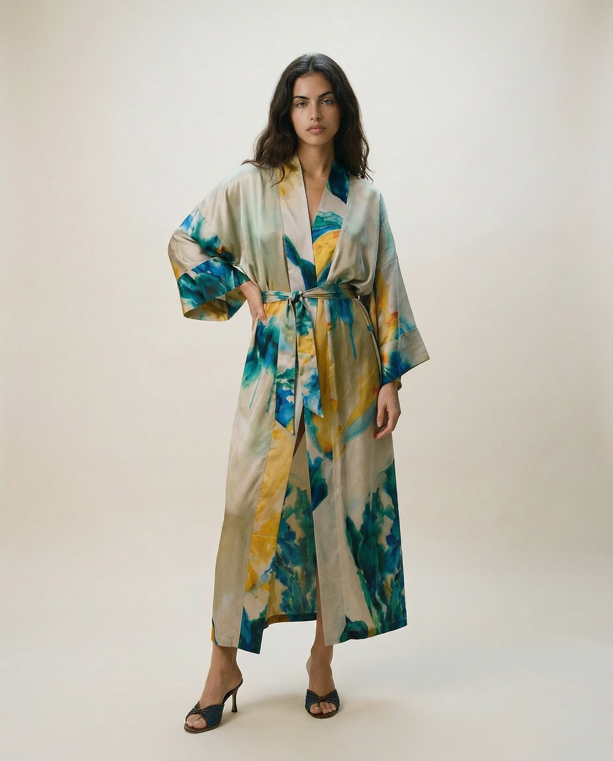 HUMMINGBIRD SKY SILK KIMONO